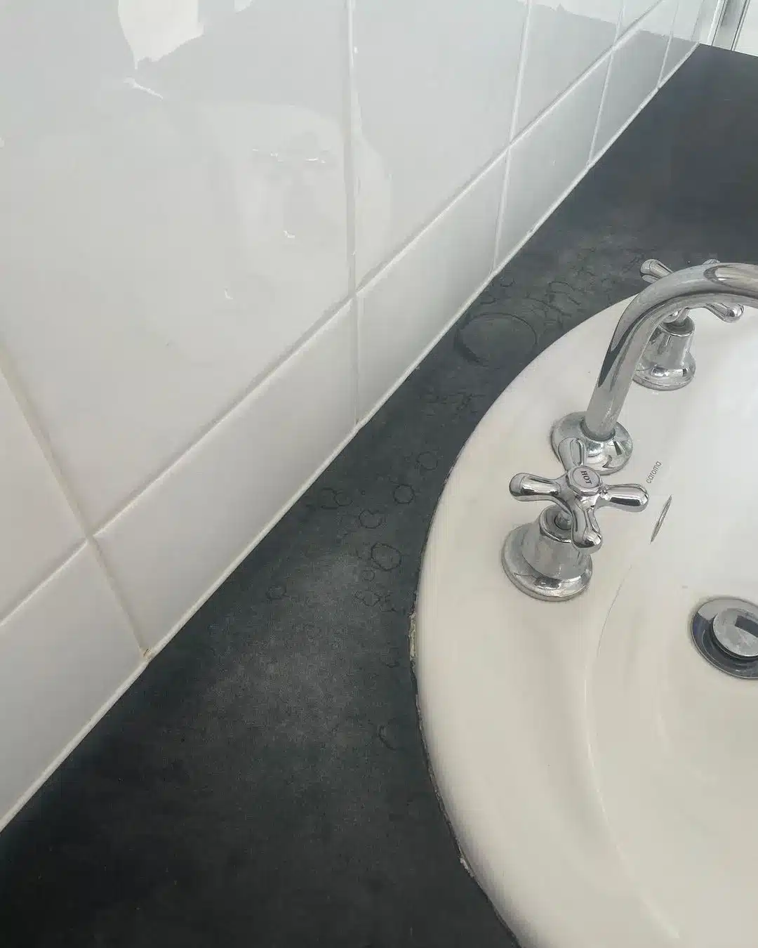 Base de duche reparada pela Surfix